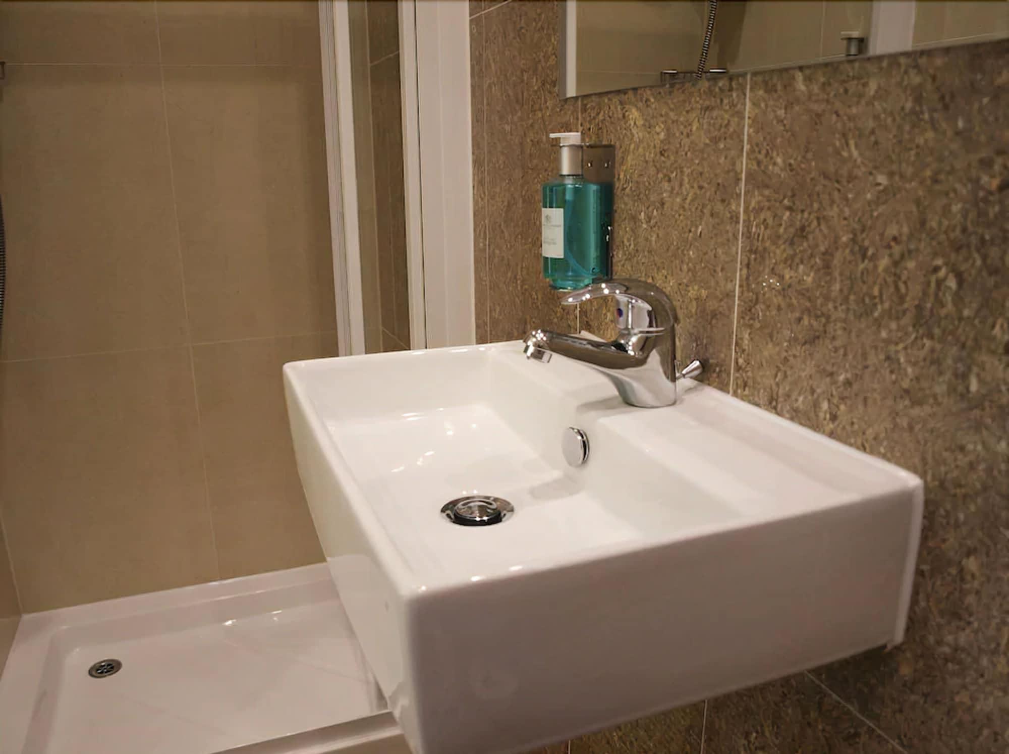 Simply Rooms & Suites London Eksteriør bilde